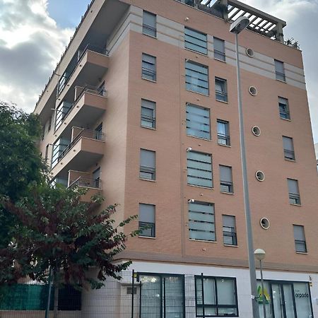 Malaga Campus Apartment Parking Included מראה חיצוני תמונה