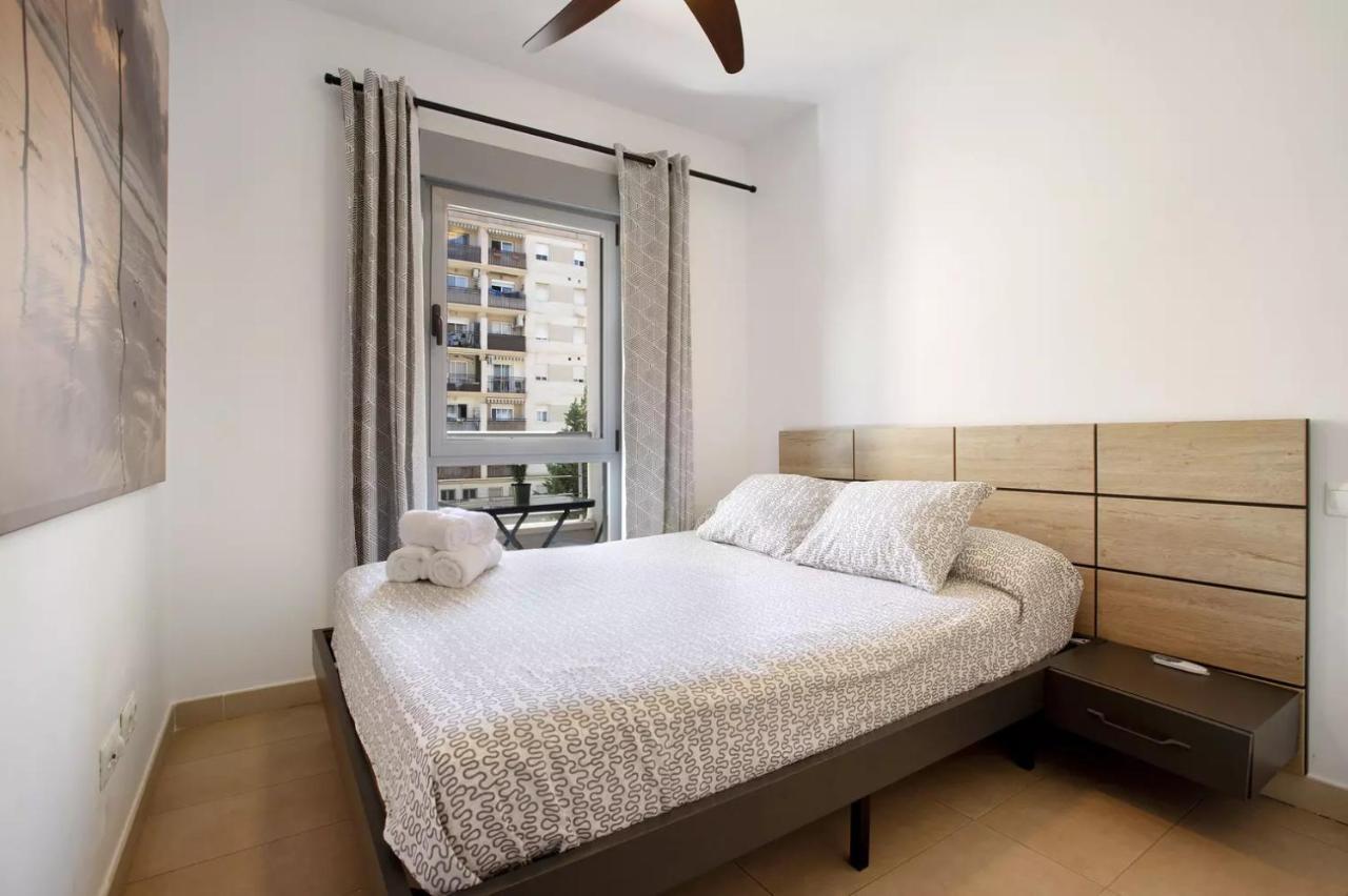 Malaga Campus Apartment Parking Included מראה חיצוני תמונה